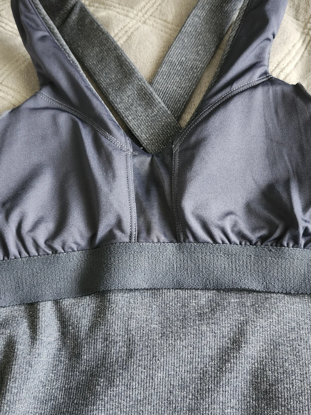 Alo Women's Gray V-Neck Ribbed Padded Crisscross Workout Yoga Tank Top Size XS